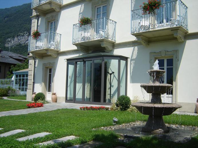 Hotel Lario Mezzegra Bagian luar foto